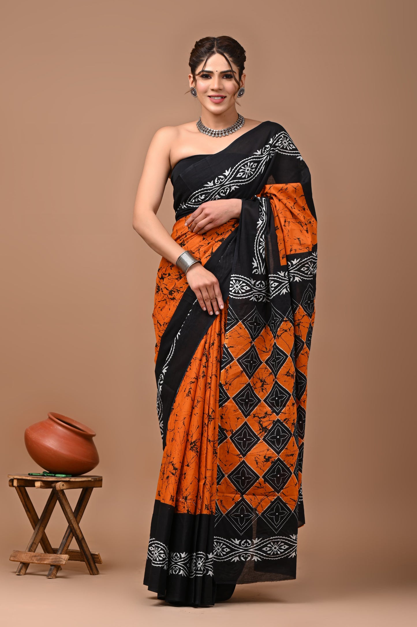 Printed Mulmul Cotton Saree With Pom Pom Lace