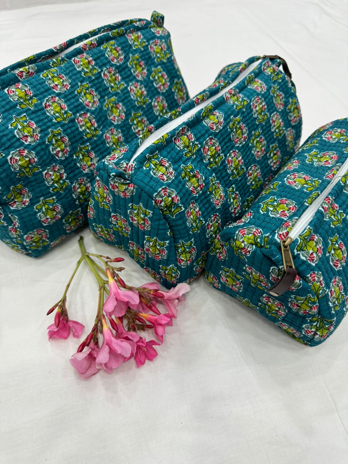 Toiletry bag kit of 3 bags