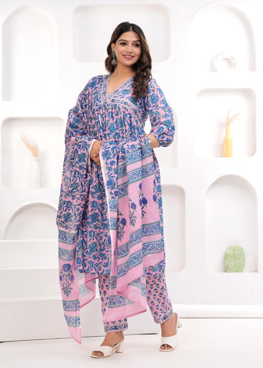 Naira Cut Kurta Set with Cotton Dupatta