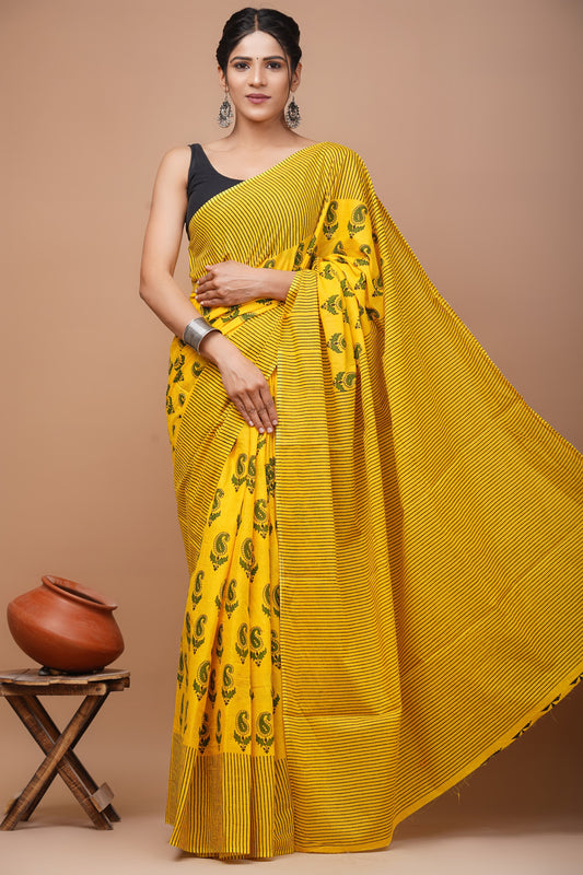 Printed Mulmul Cotton Saree With Pom Pom Lace