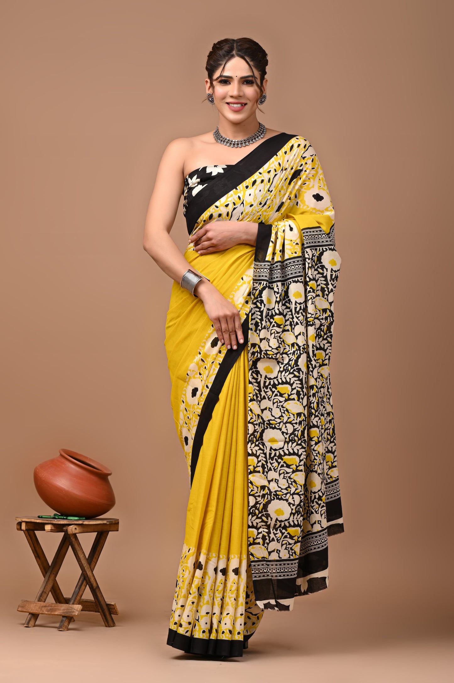 Printed Mulmul Cotton Saree With Pom Pom Lace