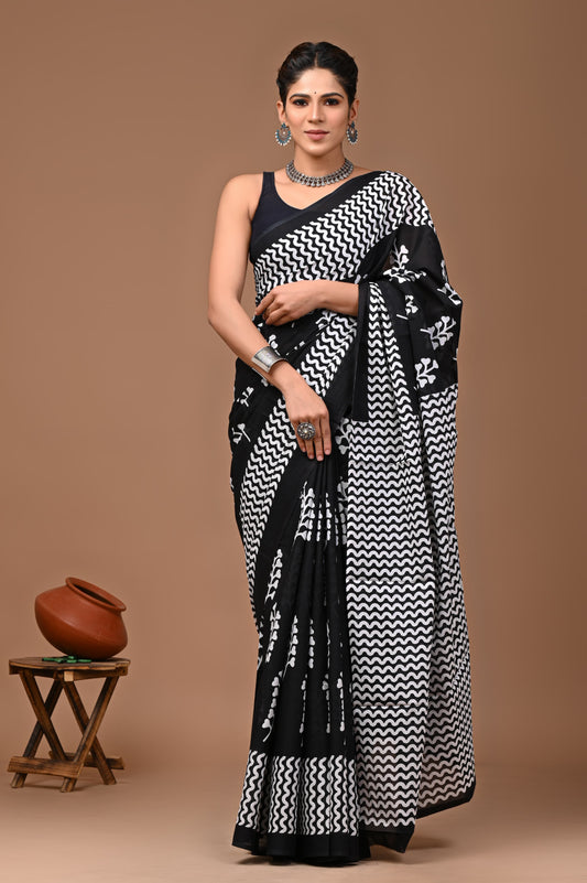 Printed Mulmul Cotton Saree With Pom Pom Lace